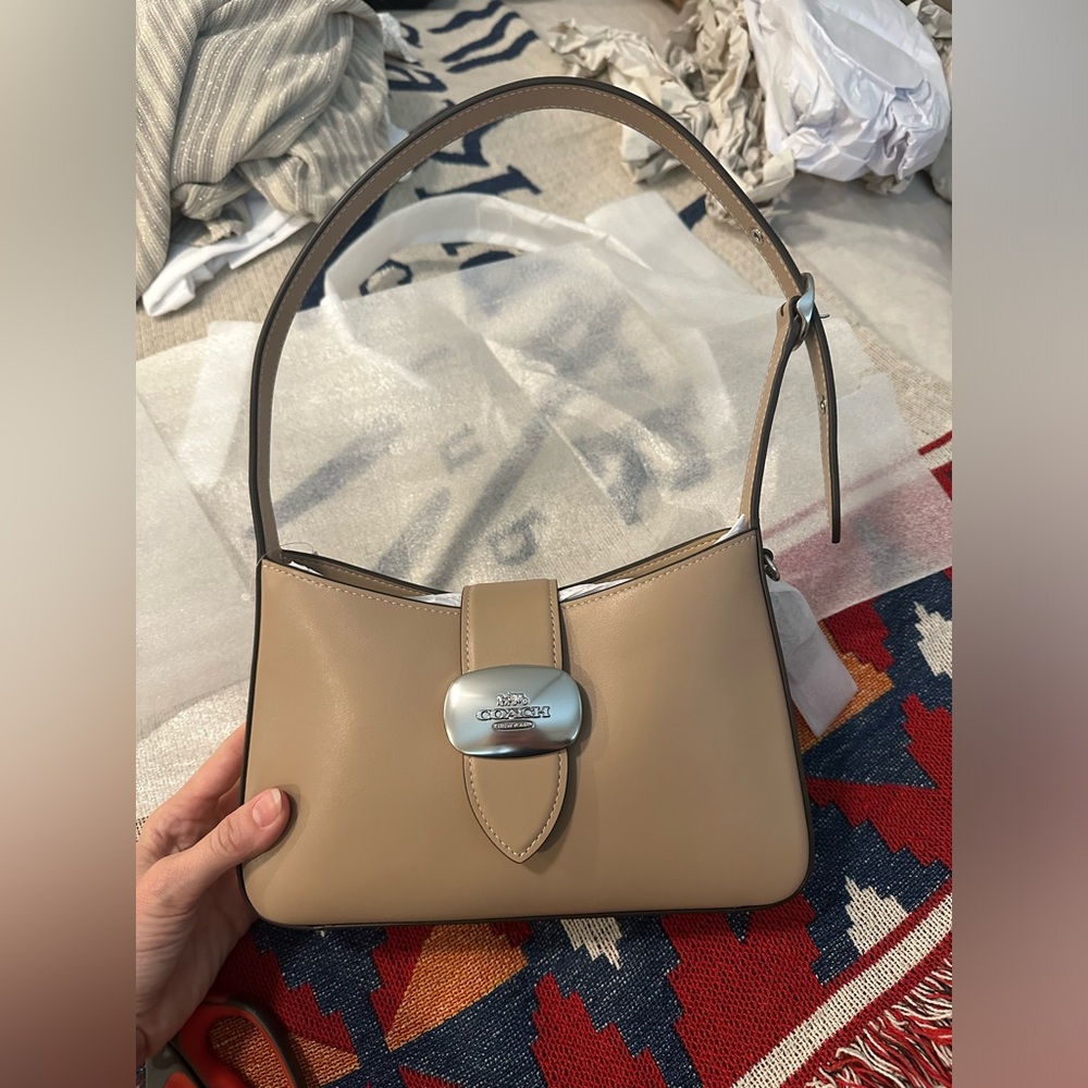 Coach Eliza shoulder strap purse in taupe - NWT